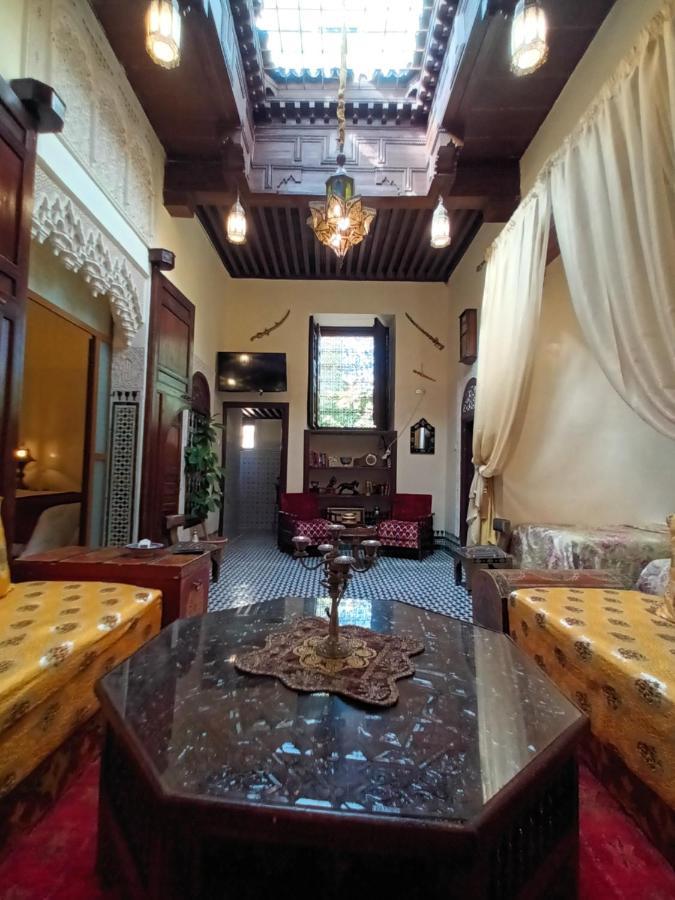 Riad Avec Terrasse Privee Et Piscine Partagee A 300M Fes Luaran gambar